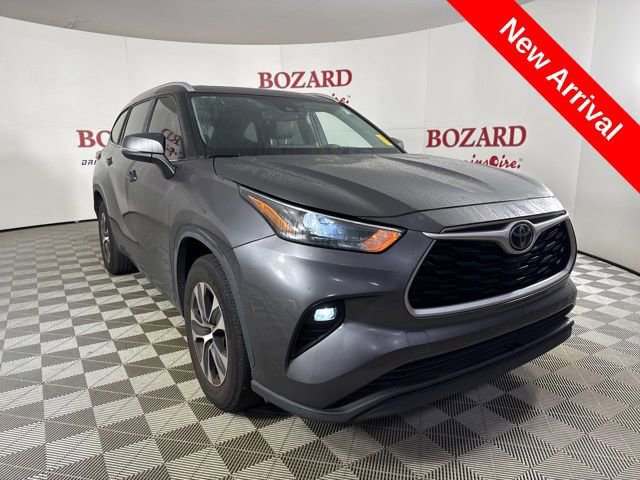 Used 2022 Toyota Highlander XLE image 7