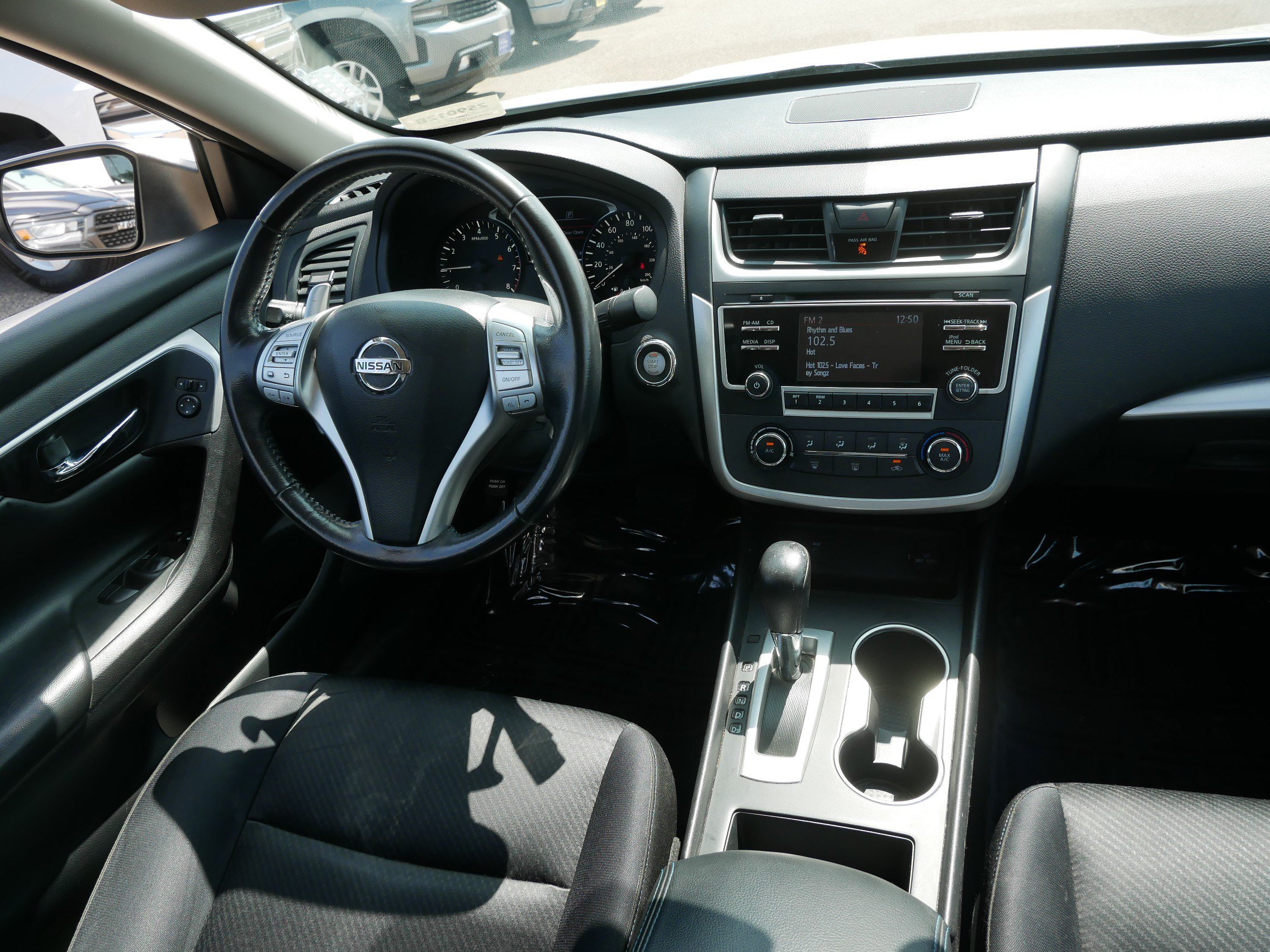 Used 2017 Nissan Altima 2.5 SR FWD image 9