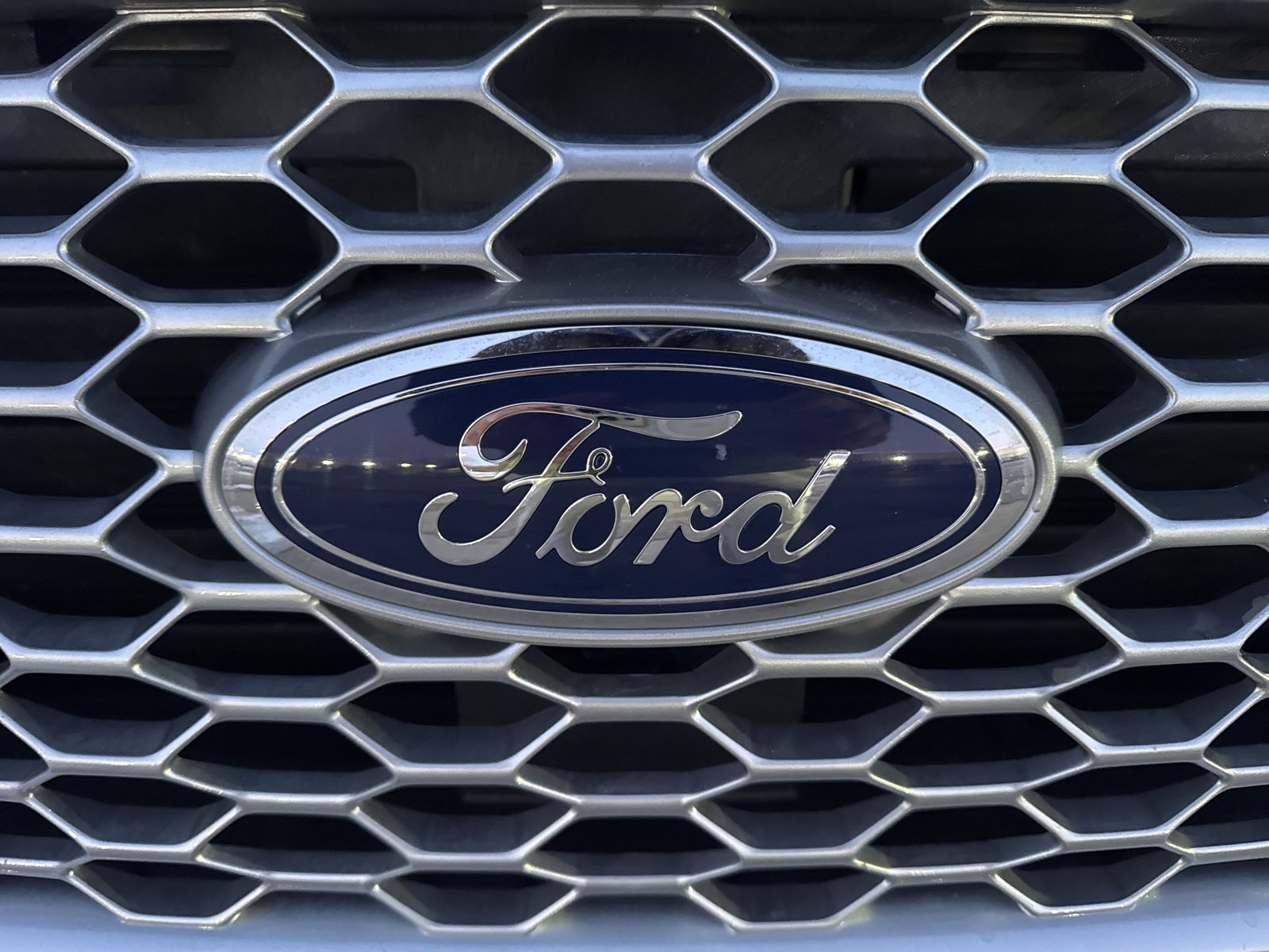 Certified 2024 Ford Edge SEL w/ Convenience Package image 11