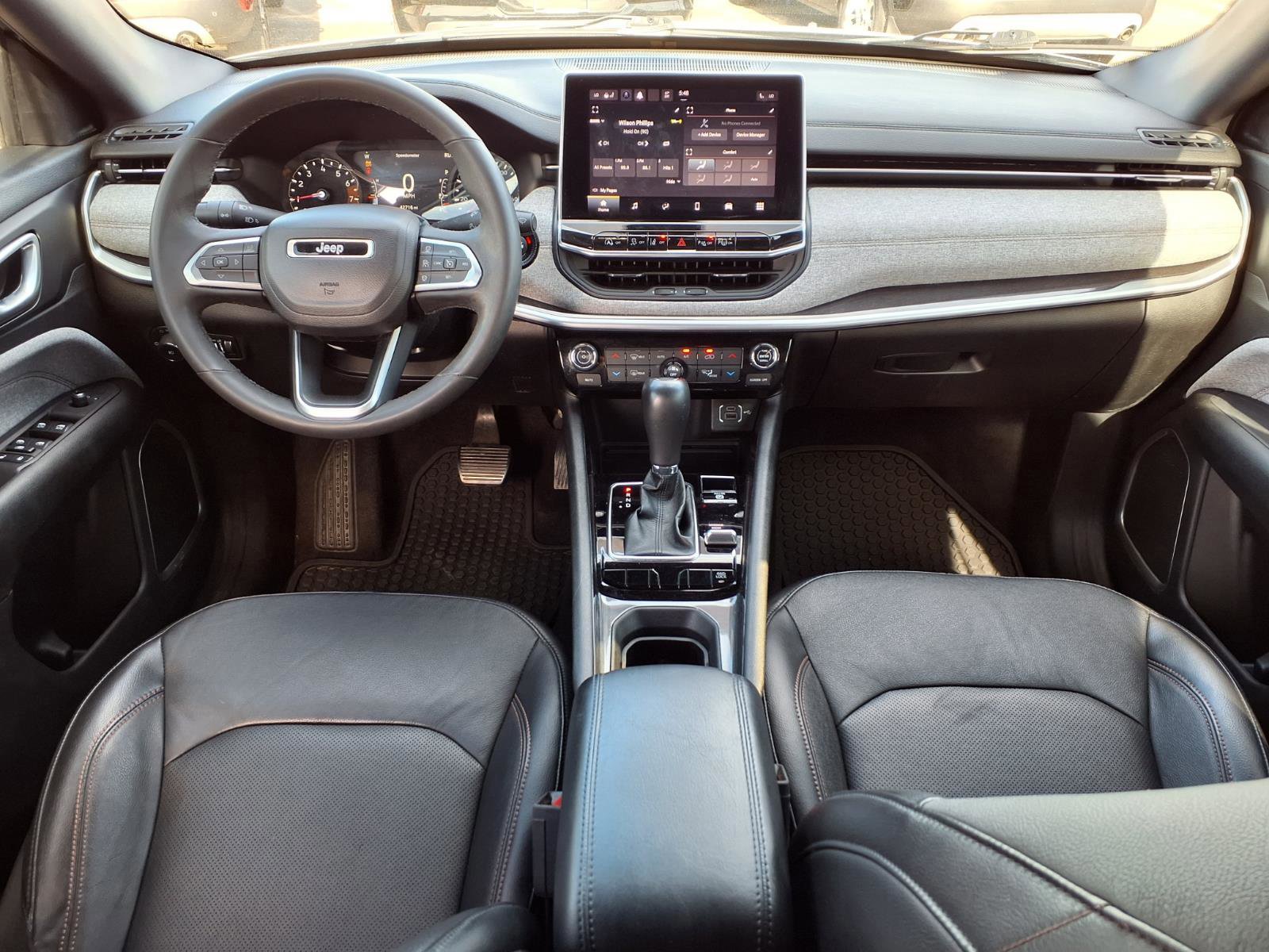 Used 2023 Jeep Compass Latitude image 8