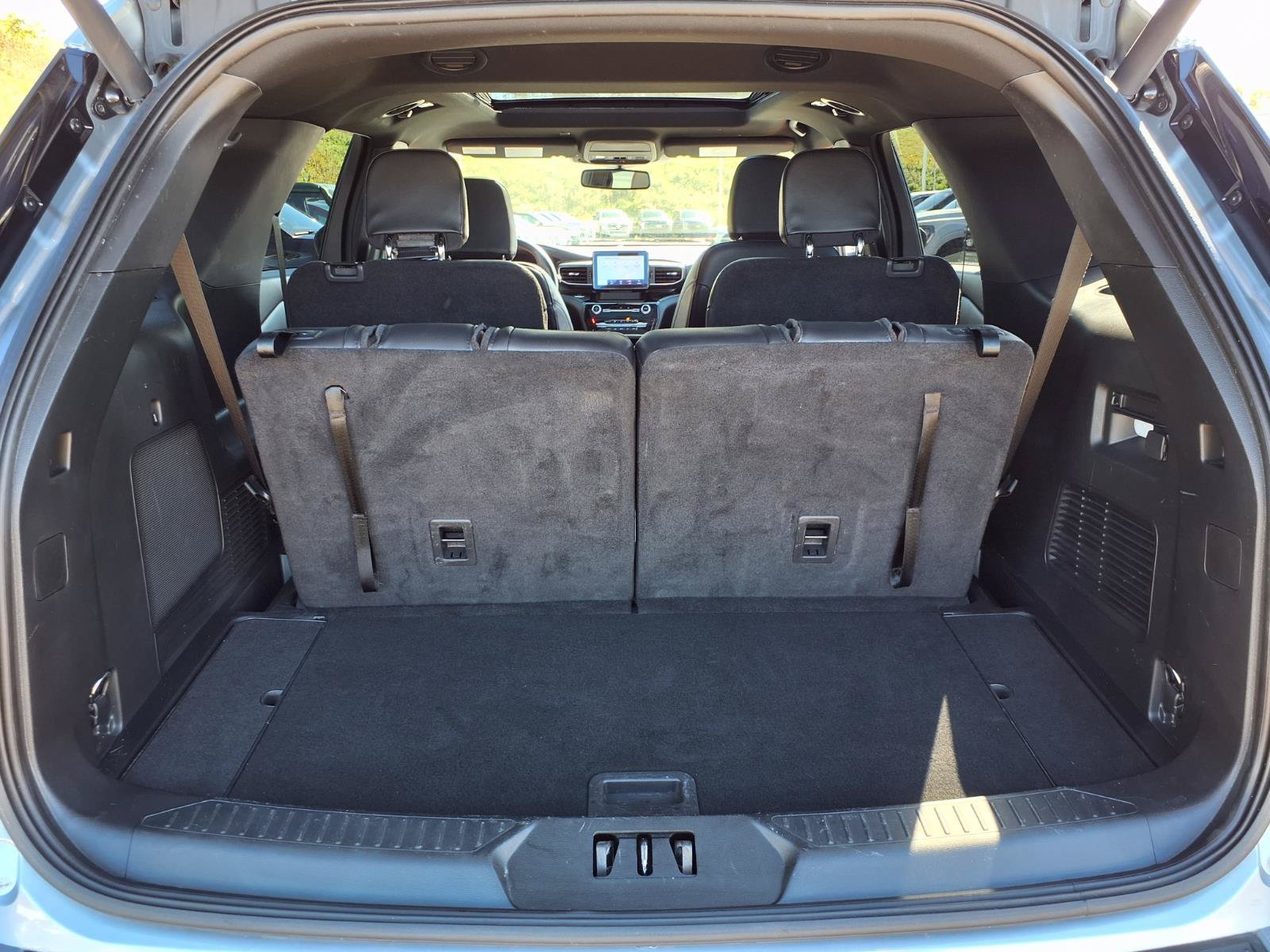 Certified 2023 Ford Explorer ST-Line w/ Class IV Trailer Tow Package AWD/4WD image 12