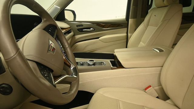 Used 2023 Cadillac Escalade Premium Luxury Platinum w/ Heavy-Duty Trailer Package AWD/4WD image 21