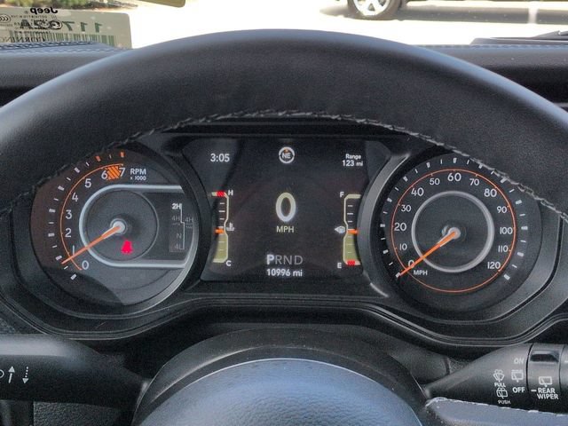 Used 2025 Jeep Wrangler Unlimited Rubicon AWD/4WD image 26