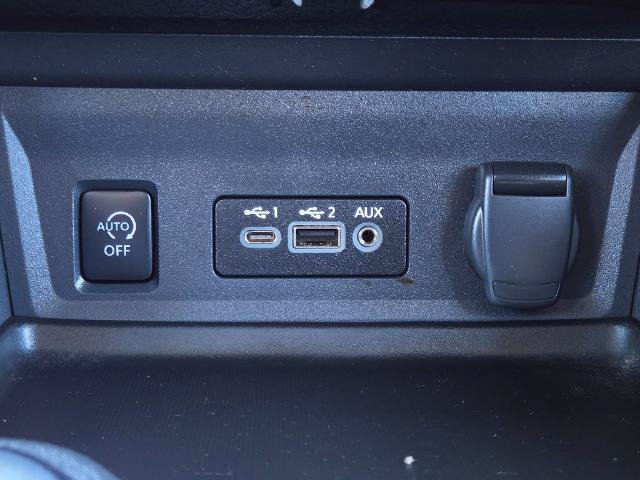 Used 2025 Nissan Sentra SV w/ All-Weather Package FWD image 21