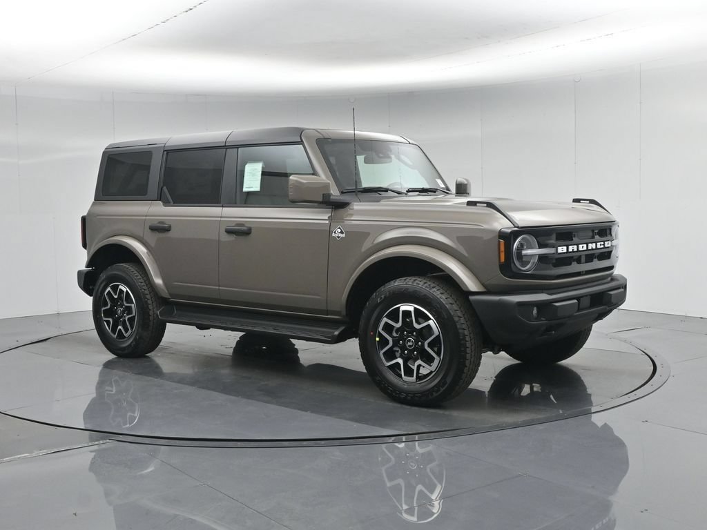 Certified 2026 Ford Bronco Outer Banks AWD/4WD image 10