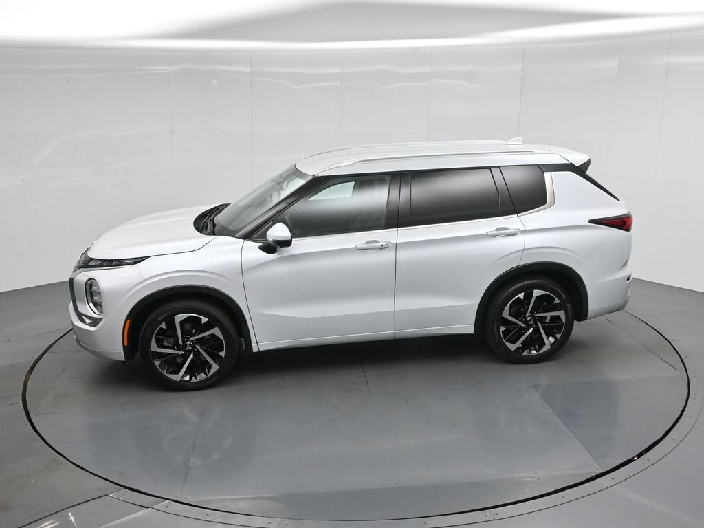 Used 2024 Mitsubishi Outlander SEL FWD image 41