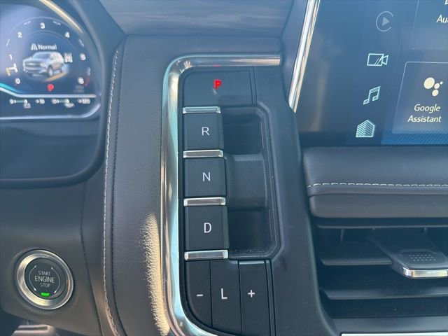 Used 2024 Chevrolet Tahoe Z71 w/ Z71 Off-Road Package image 9