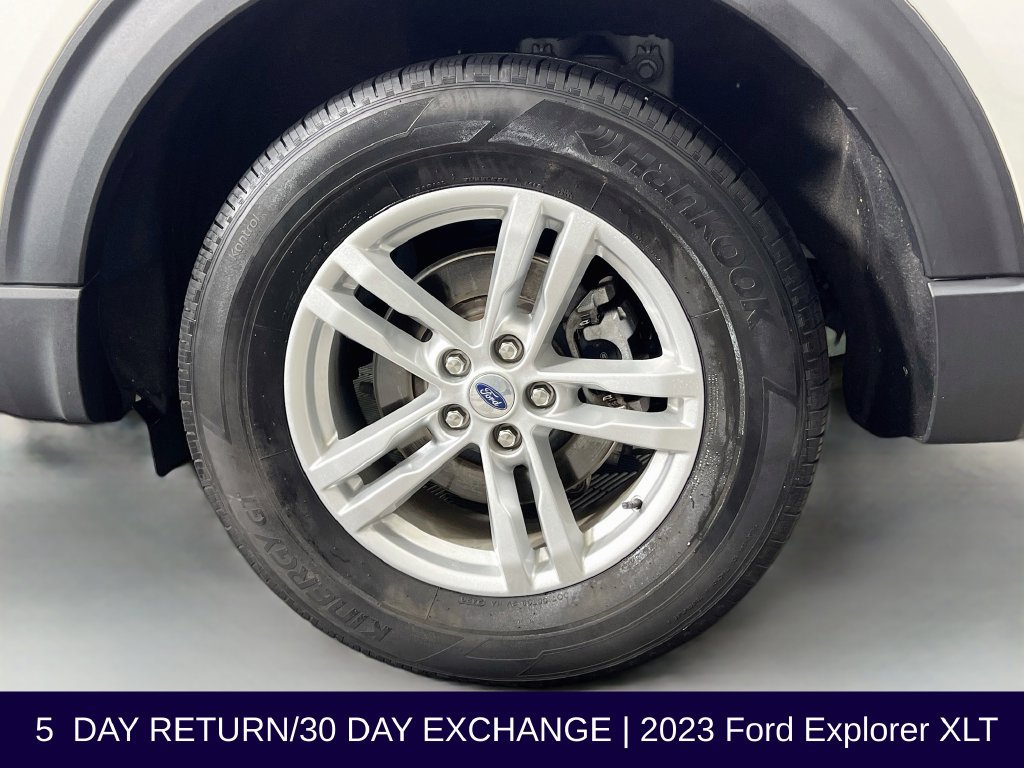 Certified 2023 Ford Explorer XLT w/ Equipment Group 202A AWD/4WD image 36