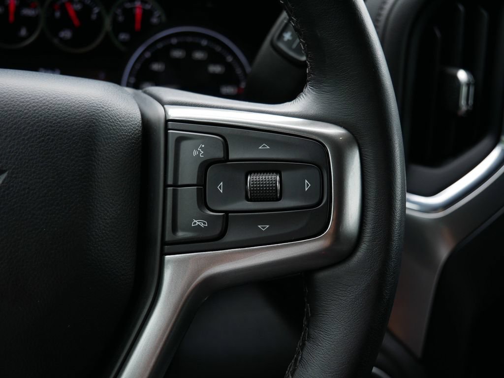 Used 2022 Chevrolet Silverado 1500 RST AWD/4WD image 19