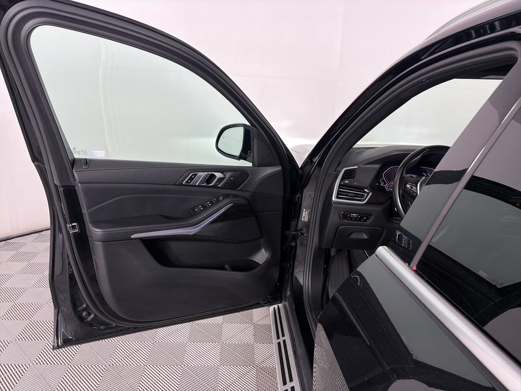 Used 2023 BMW X5 xDrive40i AWD/4WD image 10