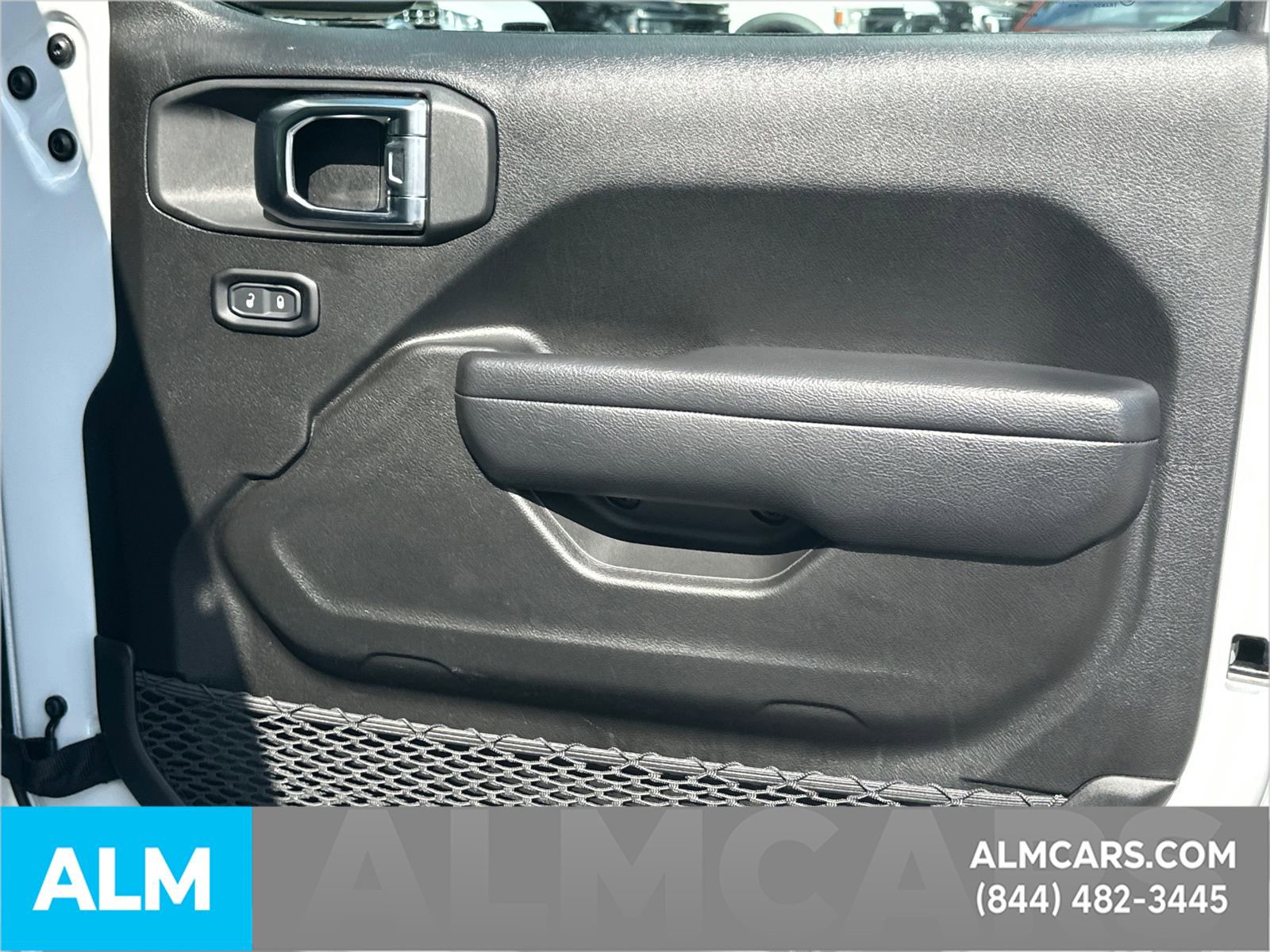 Used 2025 Jeep Wrangler Unlimited Sport AWD/4WD image 16