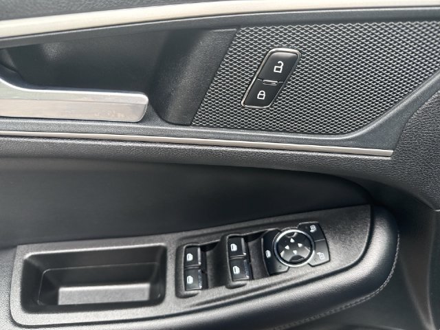 Certified 2024 Ford Edge SEL AWD/4WD image 13