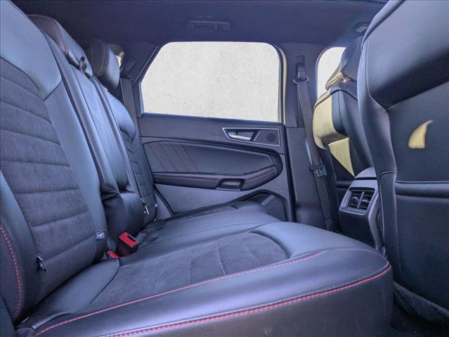 Certified 2022 Ford Edge ST-Line w/ Class II Trailer Tow Package image 23