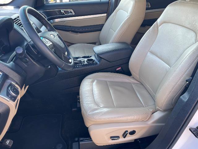 Certified 2016 Ford Explorer XLT w/ Equipment Group 202A image 14
