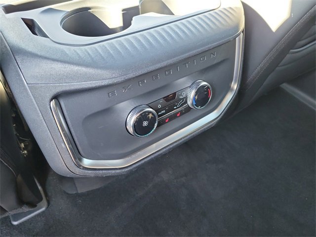 Certified 2025 Ford Expedition Max Platinum w/ Stealth Appearance Package image 12