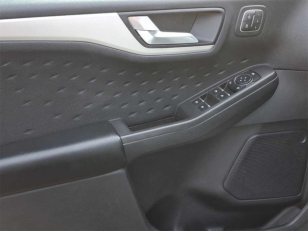 Certified 2020 Ford Escape SEL image 13