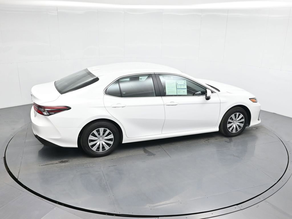 Used 2023 Toyota Camry LE image 15