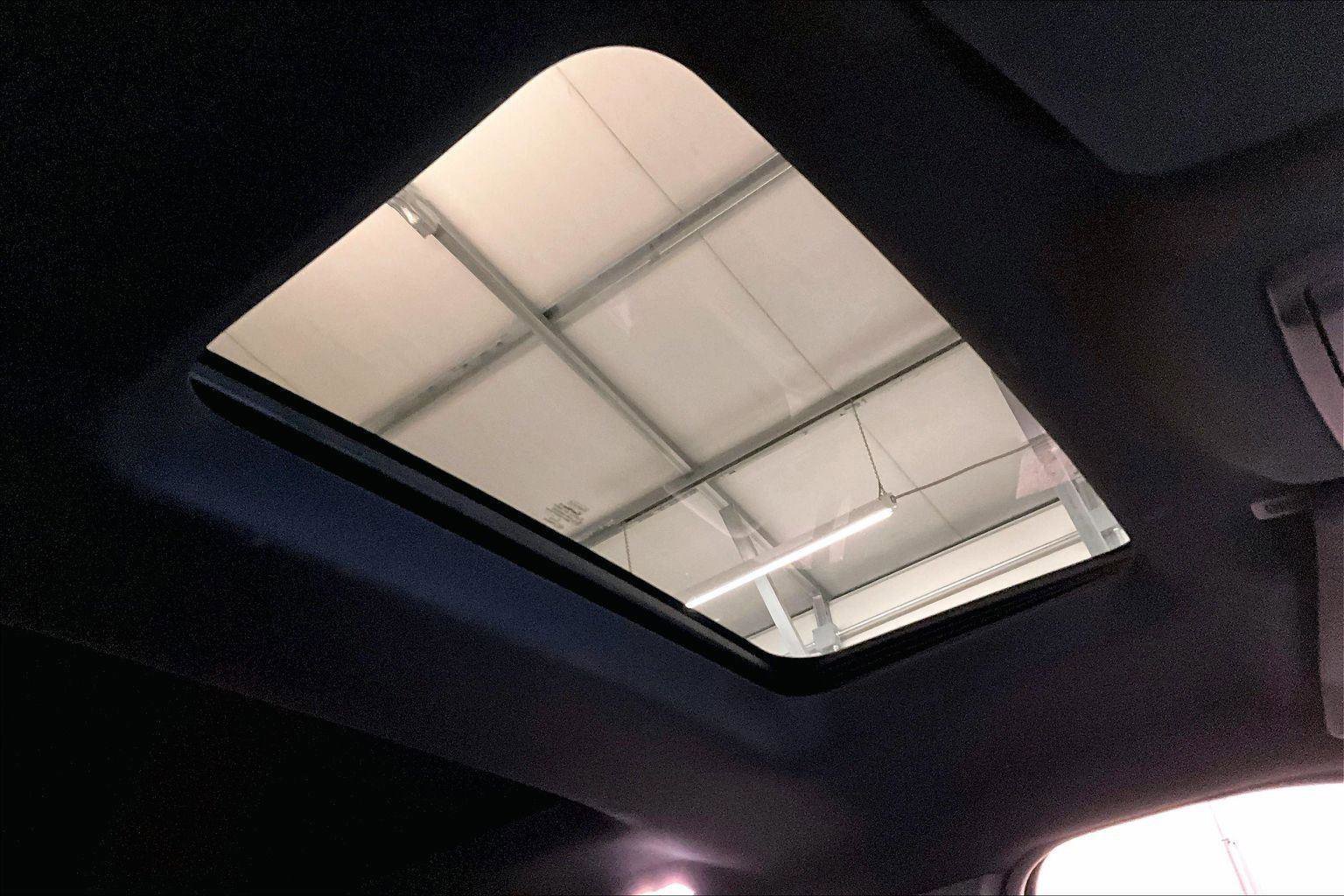 Certified 2018 Ford Explorer Sport w/ Equipment Group 401A image 21