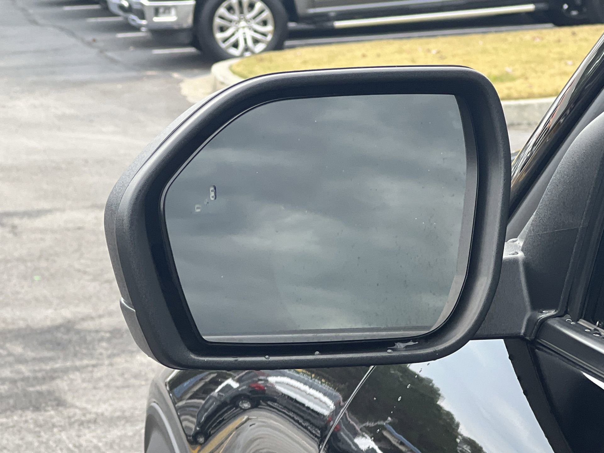 Certified 2021 Ford Explorer XLT w/ Equipment Group 202A image 31