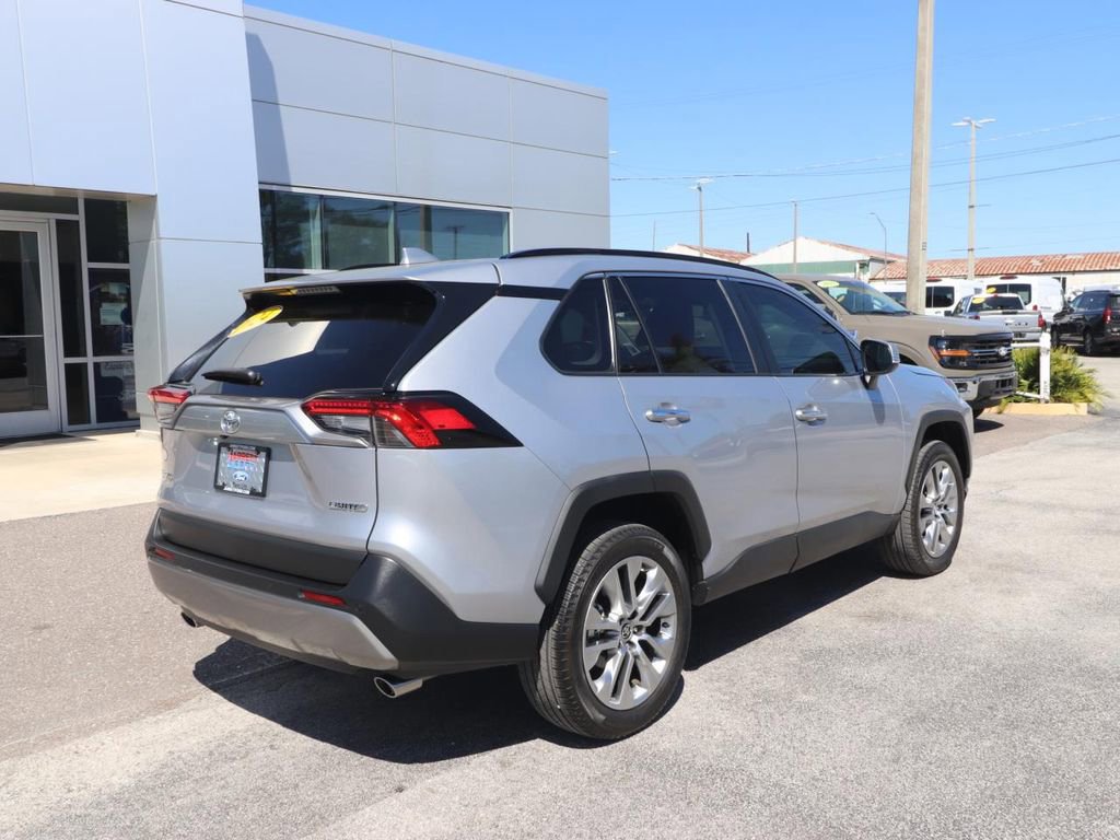 Used 2024 Toyota RAV4 Limited image 5