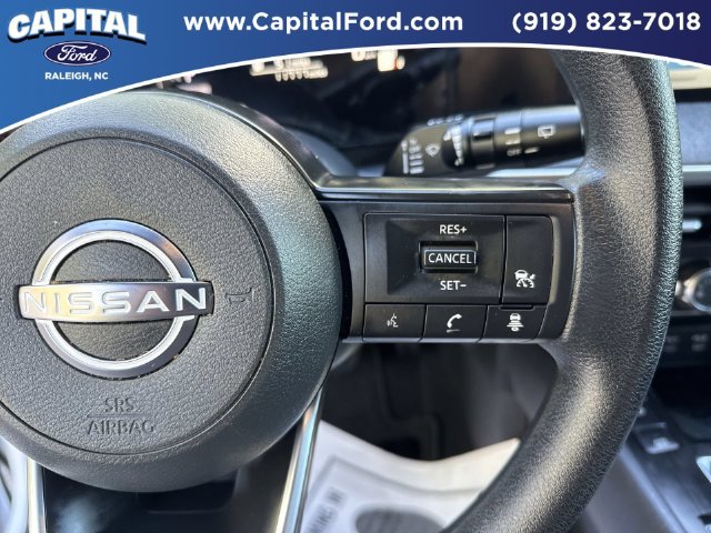 Used 2025 Nissan Kicks SV FWD image 23
