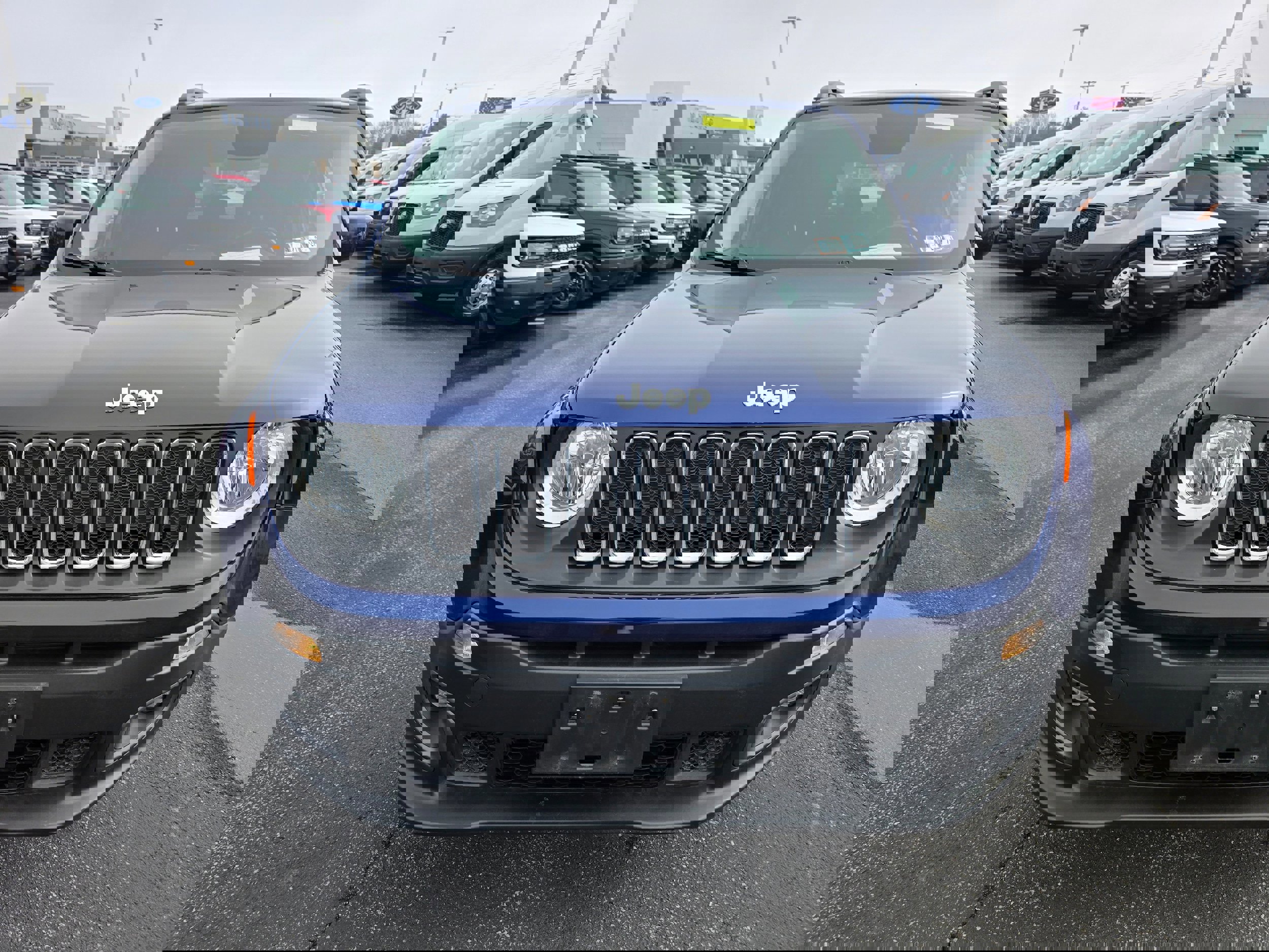 Used 2017 Jeep Renegade Latitude w/ Cold Weather Group image 8