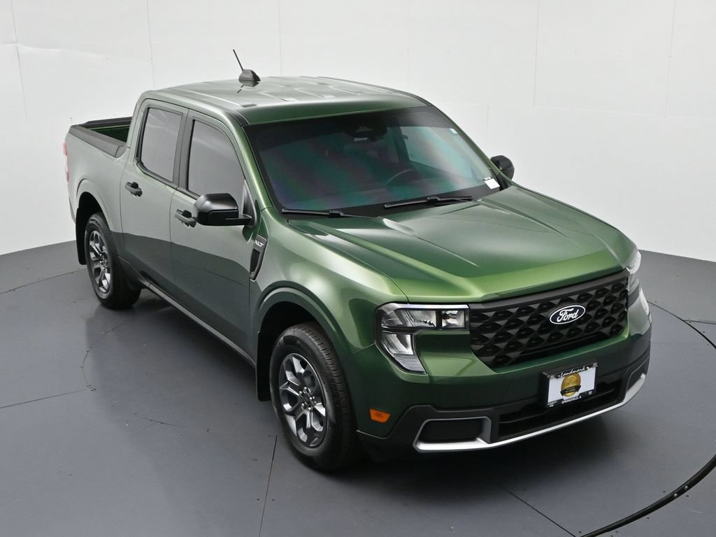 Certified 2025 Ford Maverick XLT w/ Equipment Group 301A AWD/4WD image 17