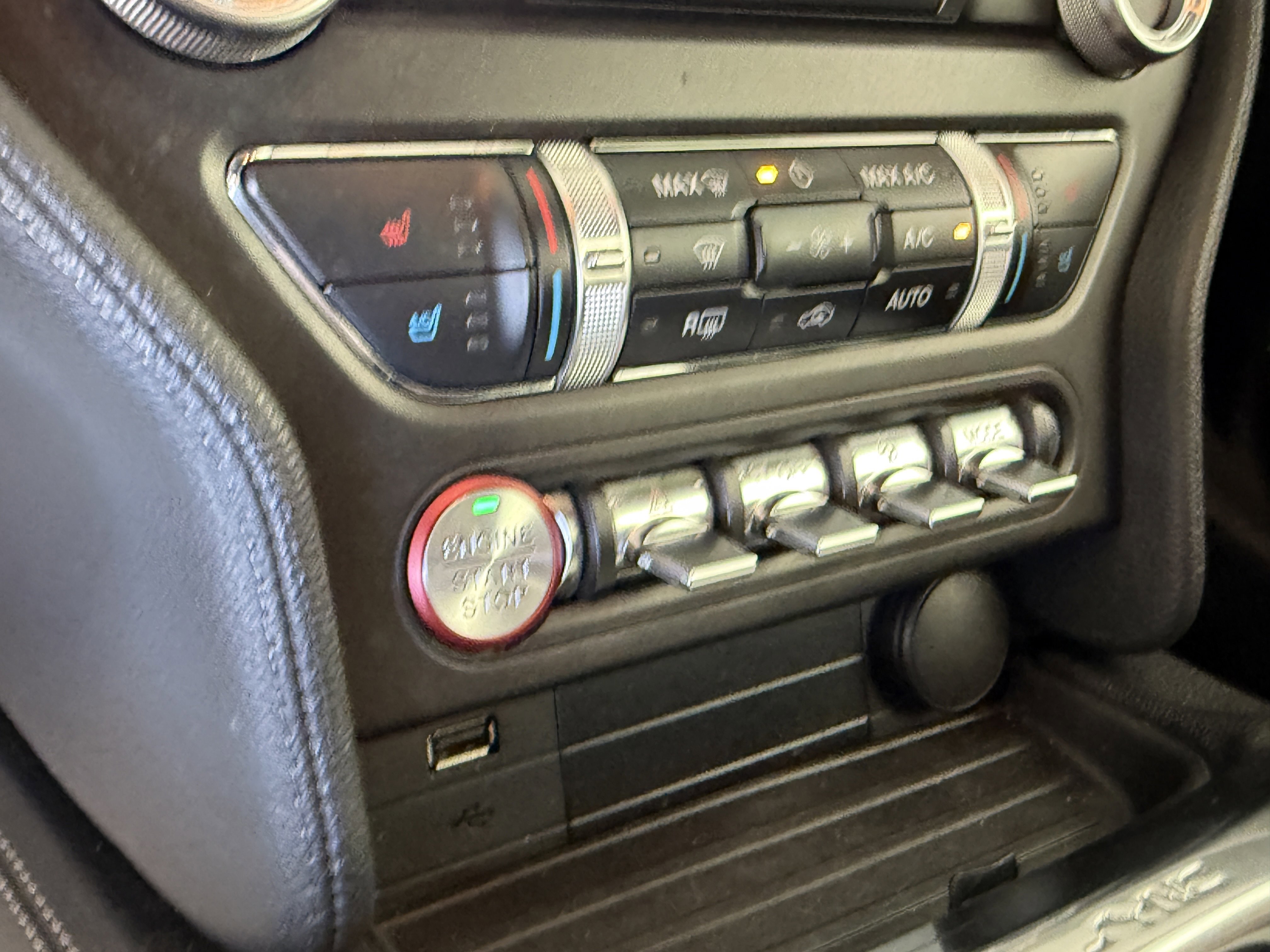 Certified 2019 Ford Mustang GT Premium w/ Equipment Group 401A image 22