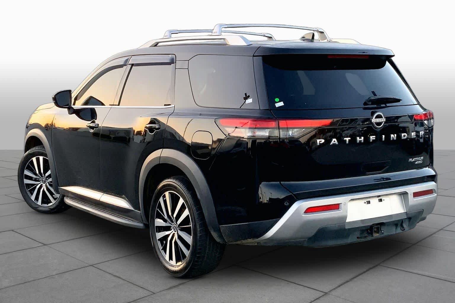 Used 2023 Nissan Pathfinder Platinum AWD/4WD image 11
