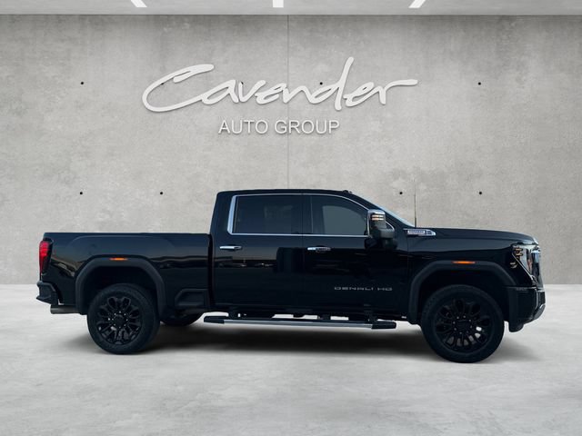 Used 2025 GMC Sierra 2500 Denali w/ Denali Reserve Package AWD/4WD image 18