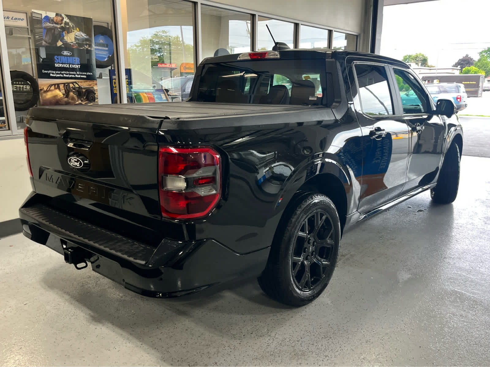 Certified 2025 Ford Maverick Lobo AWD/4WD image 11