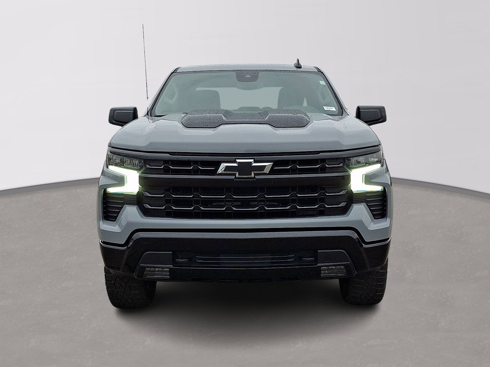 Used 2024 Chevrolet Silverado 1500 LT Trail Boss w/ Dark Appearance Package image 2