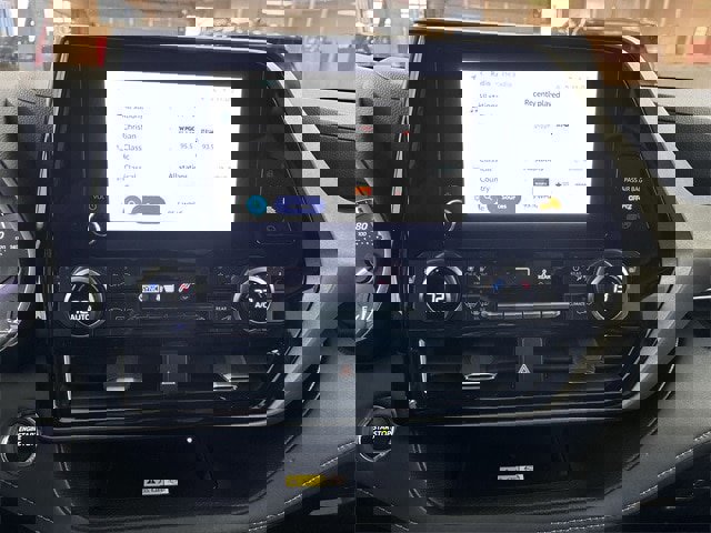 Used 2023 Toyota Highlander L image 8