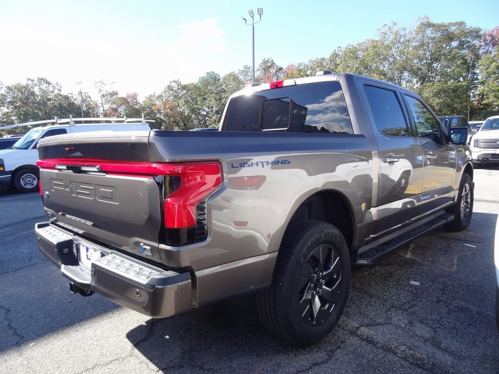Certified 2023 Ford F150 Lightning Lariat w/ Max Trailer Tow Package image 4