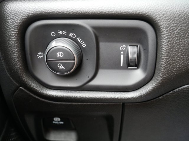 Used 2022 RAM 1500 Big Horn AWD/4WD image 24