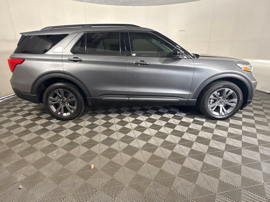 Certified 2024 Ford Explorer XLT w/ Equipment Group 202A AWD/4WD image 12