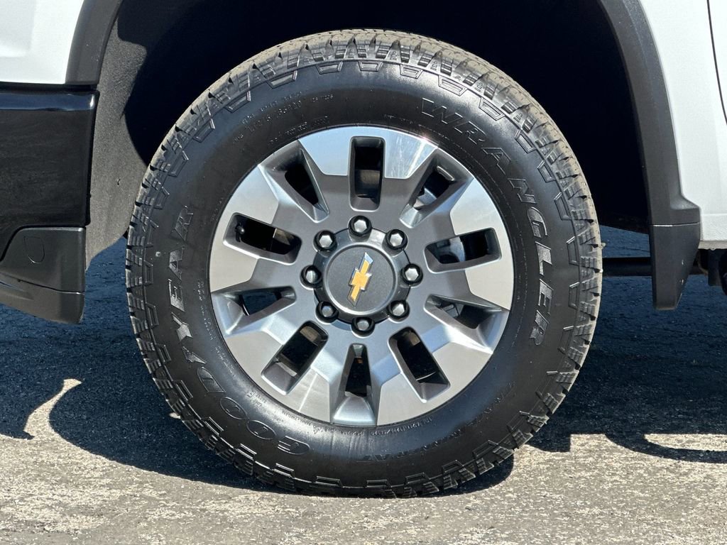 Used 2022 Chevrolet Silverado 2500 Custom w/ Custom Convenience Package image 23