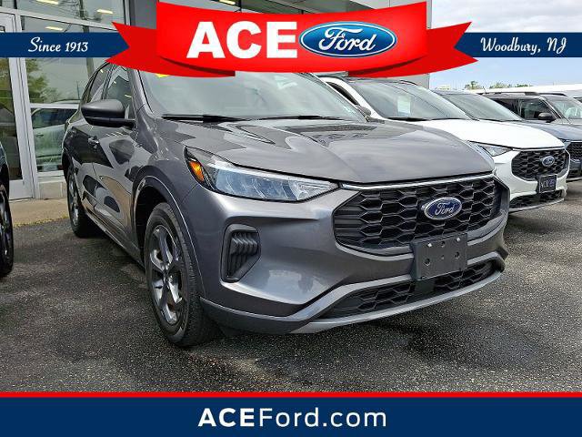 Certified 2023 Ford Escape ST-Line w/ Tech Pack #1 AWD/4WD image 5