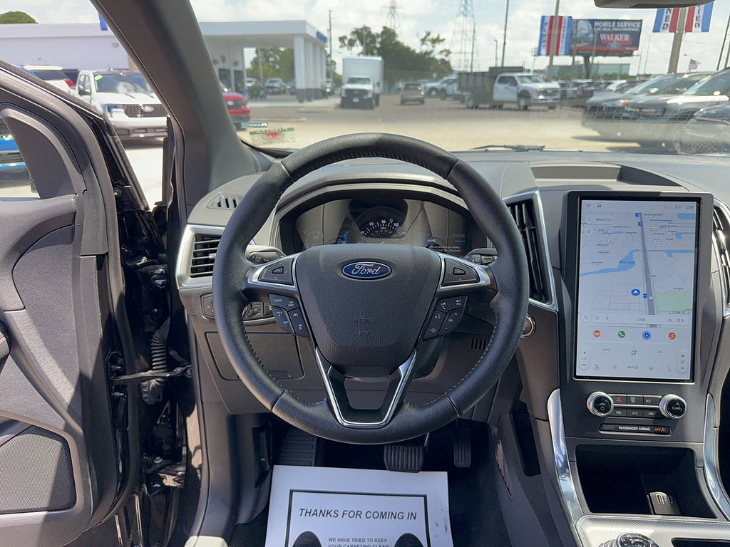 Certified 2022 Ford Edge Titanium w/ Equipment Group 301A AWD/4WD image 29
