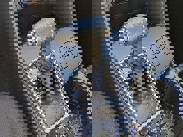 Used 2025 Kia Sportage LX image 23