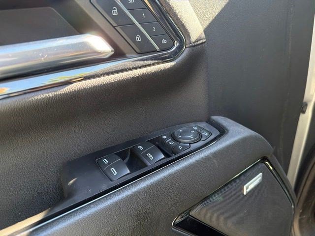 Used 2024 GMC Sierra 3500 AT4 w/ AT4 Premium Plus Package AWD/4WD image 18