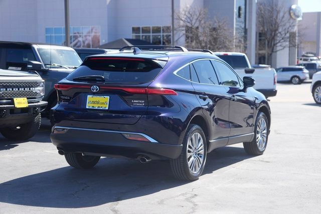 Used 2021 Toyota Venza Limited image 4