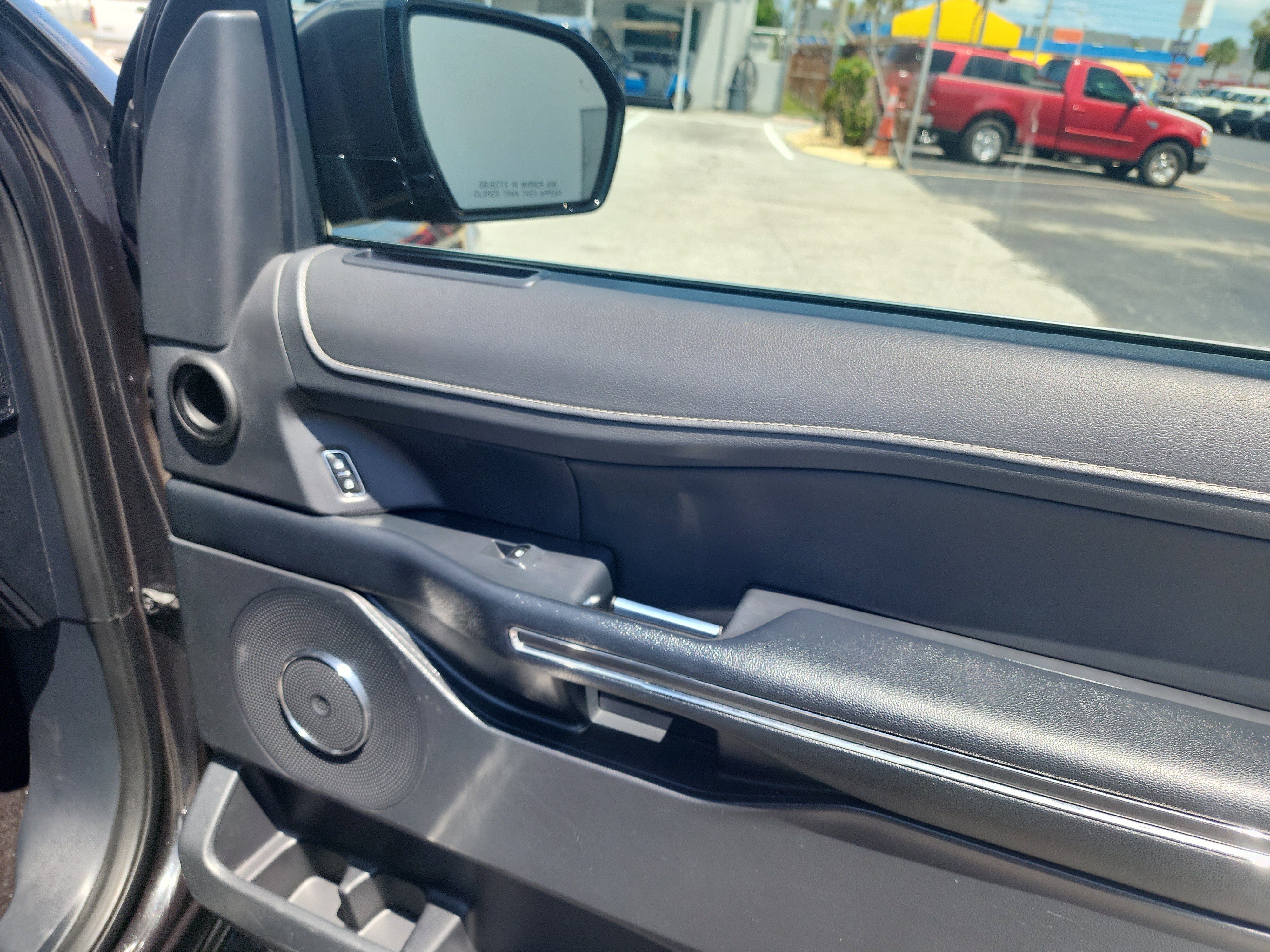 Certified 2022 Ford Expedition XLT RWD image 24