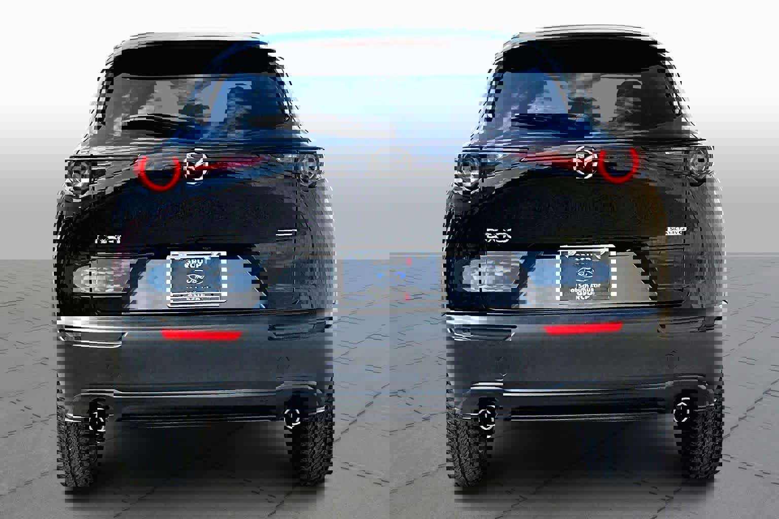 Used 2021 MAZDA CX-30 FWD 2.5 S w/ Preferred Package image 2