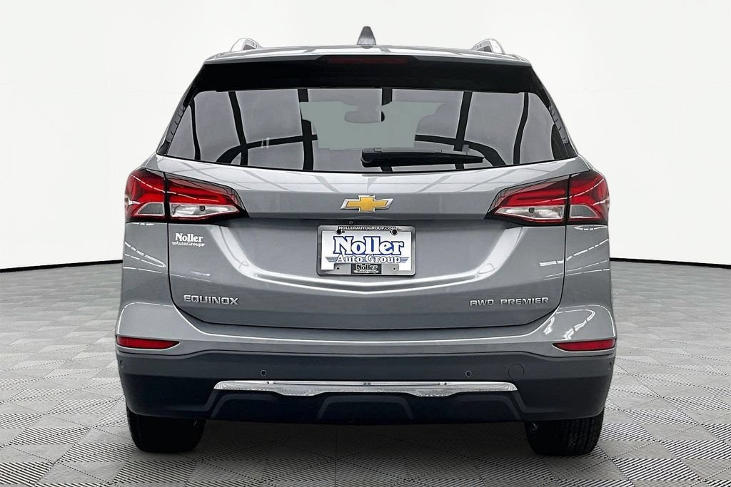 Used 2023 Chevrolet Equinox Premier AWD/4WD image 4