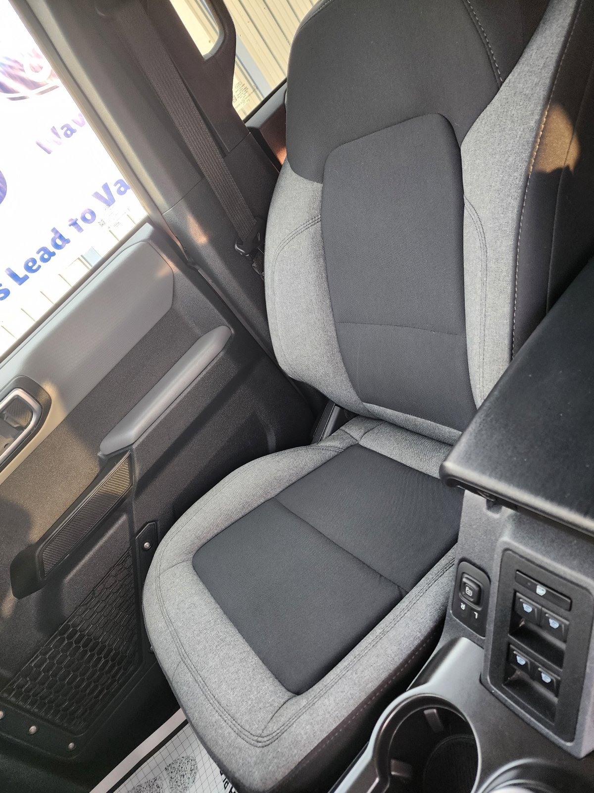 Certified 2022 Ford Bronco Big Bend AWD/4WD image 17