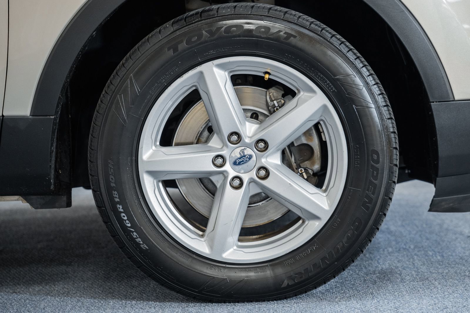 Certified 2017 Ford Explorer XLT w/ Equipment Group 202A image 10