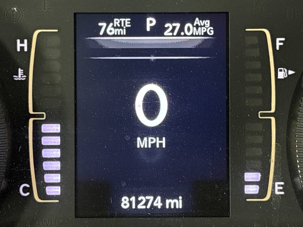 Used 2021 Jeep Cherokee Latitude FWD image 21