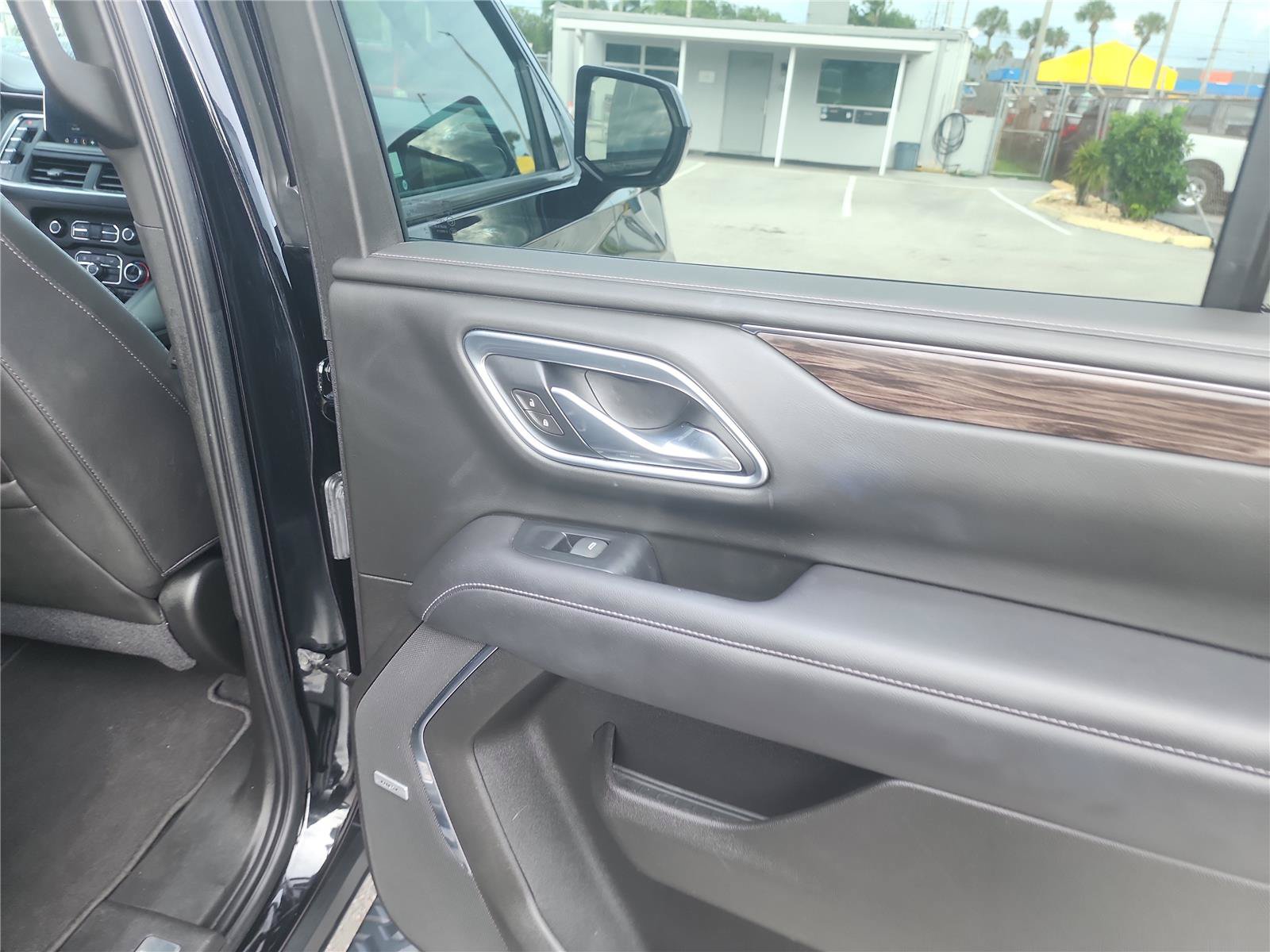 Used 2021 Chevrolet Tahoe Z71 AWD/4WD image 26