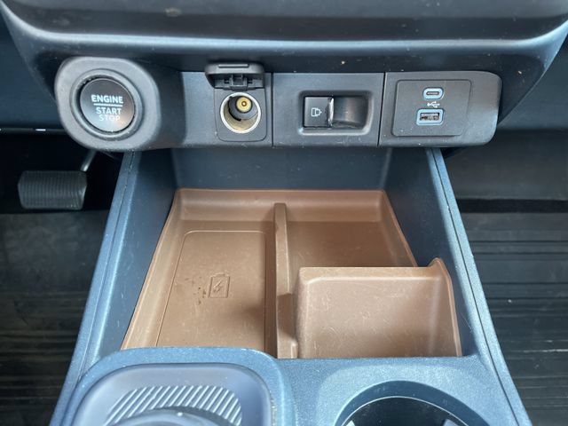 Certified 2022 Ford Maverick Lariat w/ Lariat Luxury Package AWD/4WD image 39